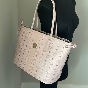 New MCM Visetos Liz Reversible Medium Shopper Tote